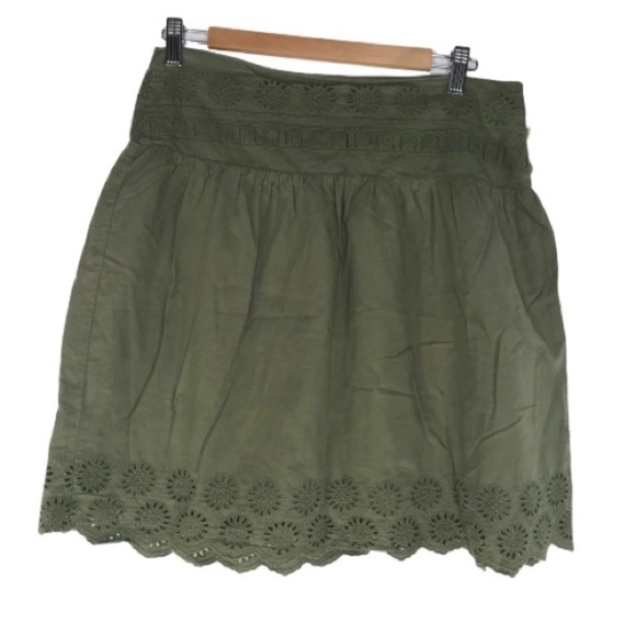 Roxy Army Green Eyelet detail skirt - Picture 1 of 5